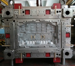 Injection mold3